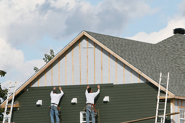 Professional Siding Replacement technician working in Loveville, MD